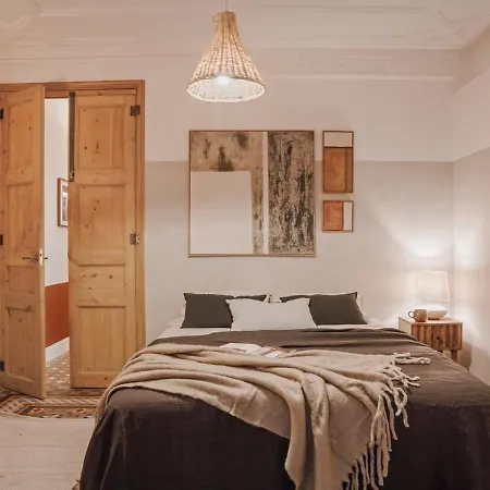 Alajar - 3 Bedrooms In St Pere Sta Caterina Barcelona